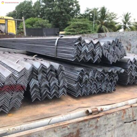 Thép hình V 90×90: Kích thước, trọng lượng, ứng dụng và báo giá chi tiết