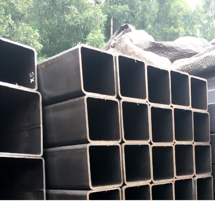 giá thép hộp vuông 200x200