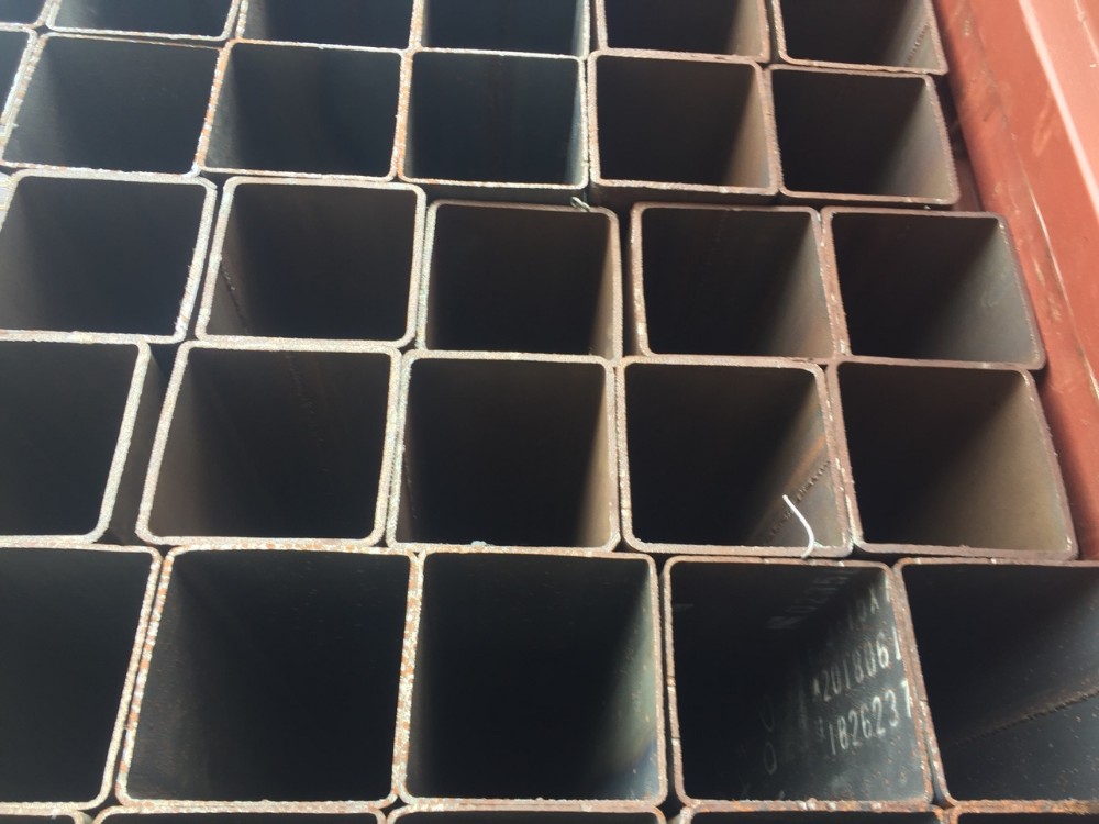 giá thép hộp vuông 200x200