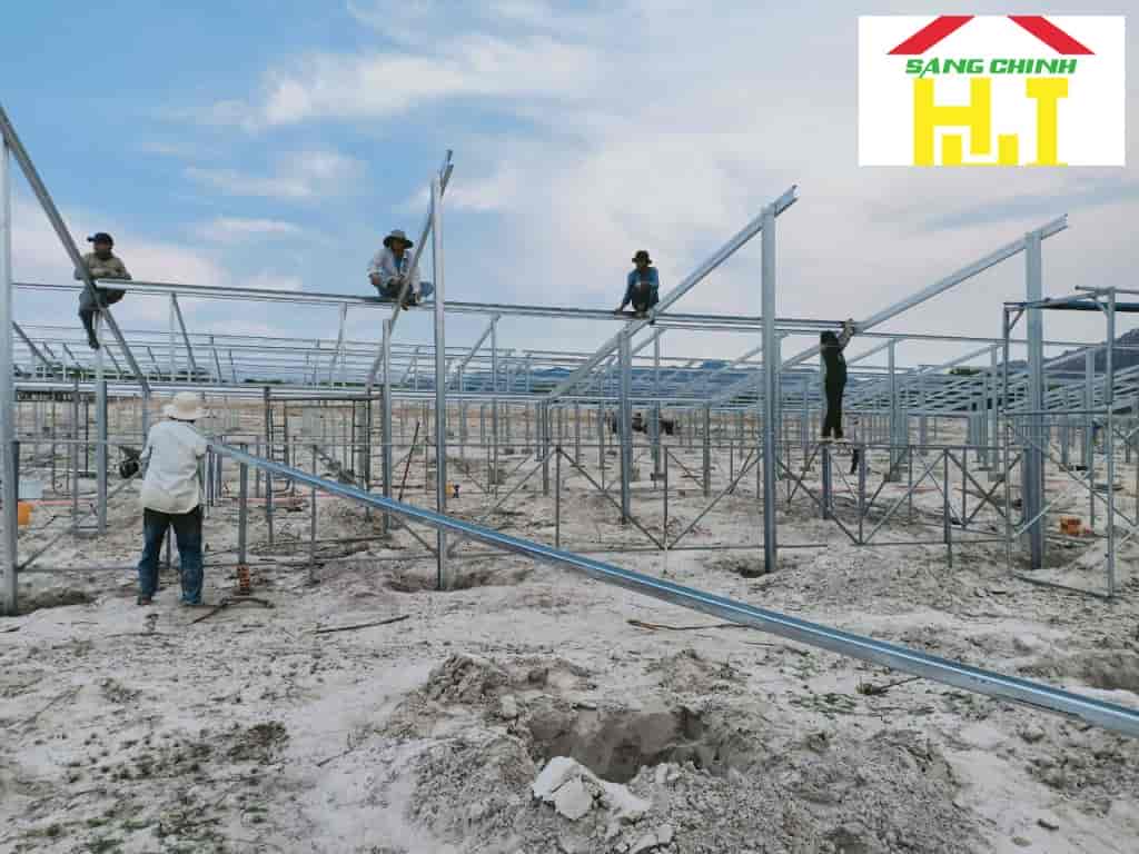 Ứng dụng xà gồ C, Z làm khung nhà tiền chế